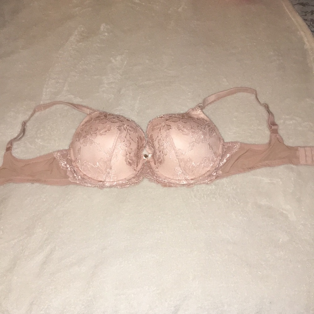 Victoria’s Secret size 36DD Worn once